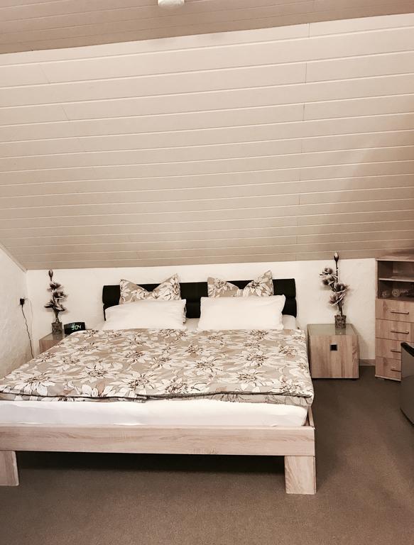 Pension Ulrich Hotell Dahlem  Exteriör bild
